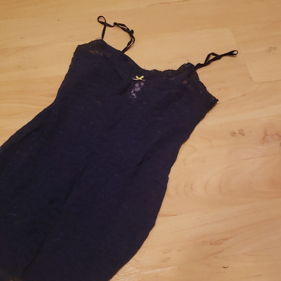 Top - Picture 2 of 5